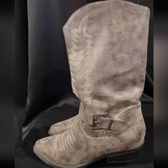 Soho Women's western Country  distressed Boots - Picture 6 of 6